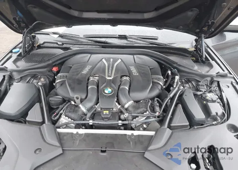 2018 BMW M550I xDrive из США, поврежденный, VIN WBAJB9C54JB034827